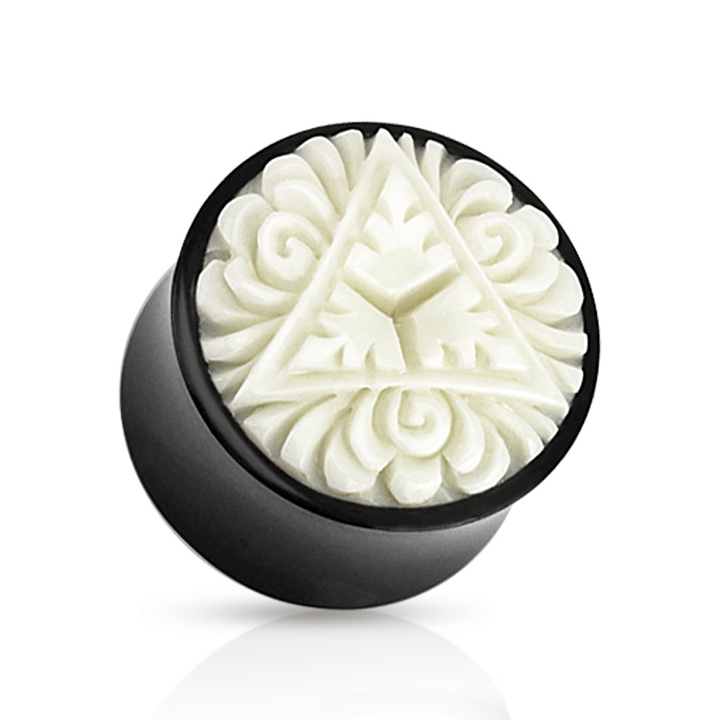 Plug af horn og ben med trekantede blade